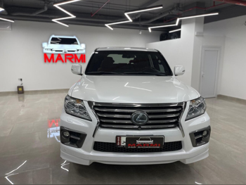 Lexus LX 570 S 2015 Automatic 132,000 Km 8 Cylinder Four Wheel Drive (4WD) SUV White