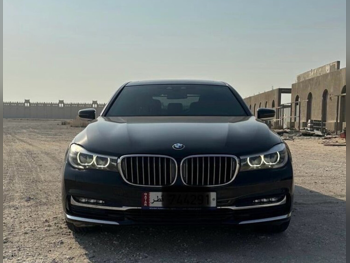 بي ام دبليو الفئة - السابعة 730 Li 2017 اوتوماتيك 63,322 كم 4 سلندر دفع خلفي سيدان أسود