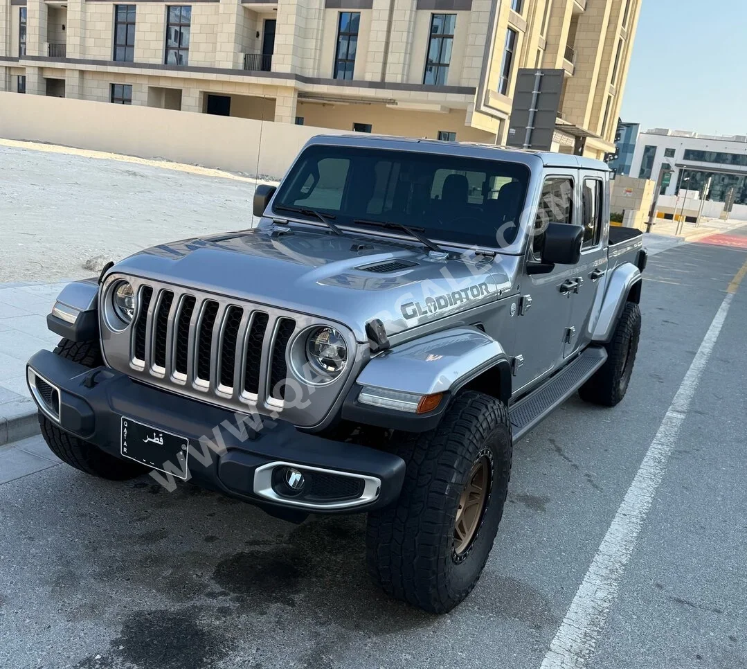 Jeep  Gladiator  Overland  2020  Automatic  58,000 Km  6 Cylinder  Four Wheel Drive (4WD)  Pick Up  Gray Metallic  With Warranty