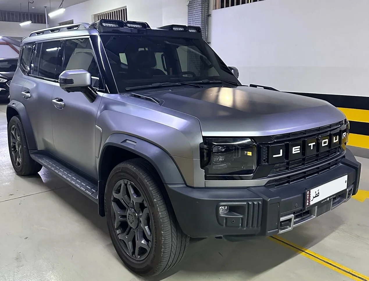 جيتور تي 2 لكجري 2025 اوتوماتيك 24,000 كم 4 سلندر دفع رباعي اس يو في رمادي مطفي تحت الضمان