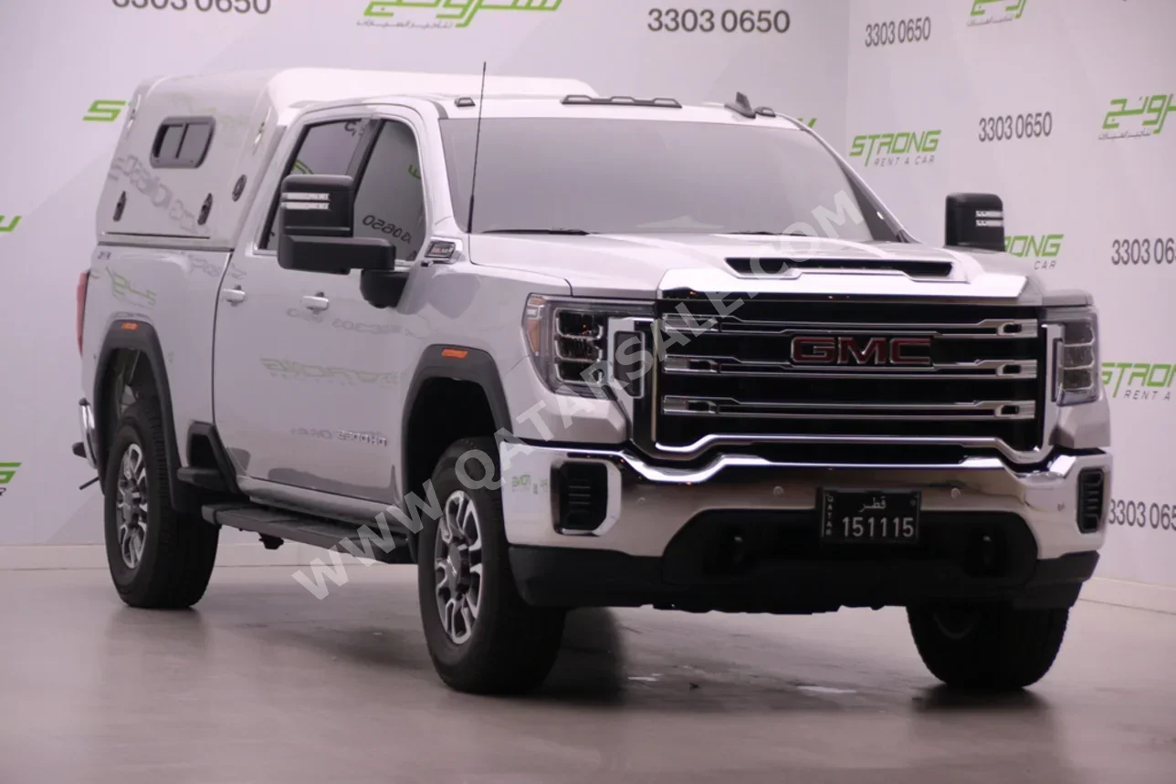 GMC  Sierra  2500 HD  2023  Automatic  2,500 Km  8 Cylinder  Four Wheel Drive (4WD)  Pick Up  Silver  With Warranty