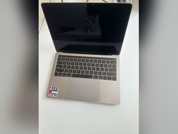 أجهزة الكمبيوتر المحمولة ابل  - ماك بوك برو مقاس 13 إنش  2019  - رمادي  - نظام التشغيل ماك او اس  - انتيل  - كور اي 5  -الذاكرة (رام): 8 جيجابابت
