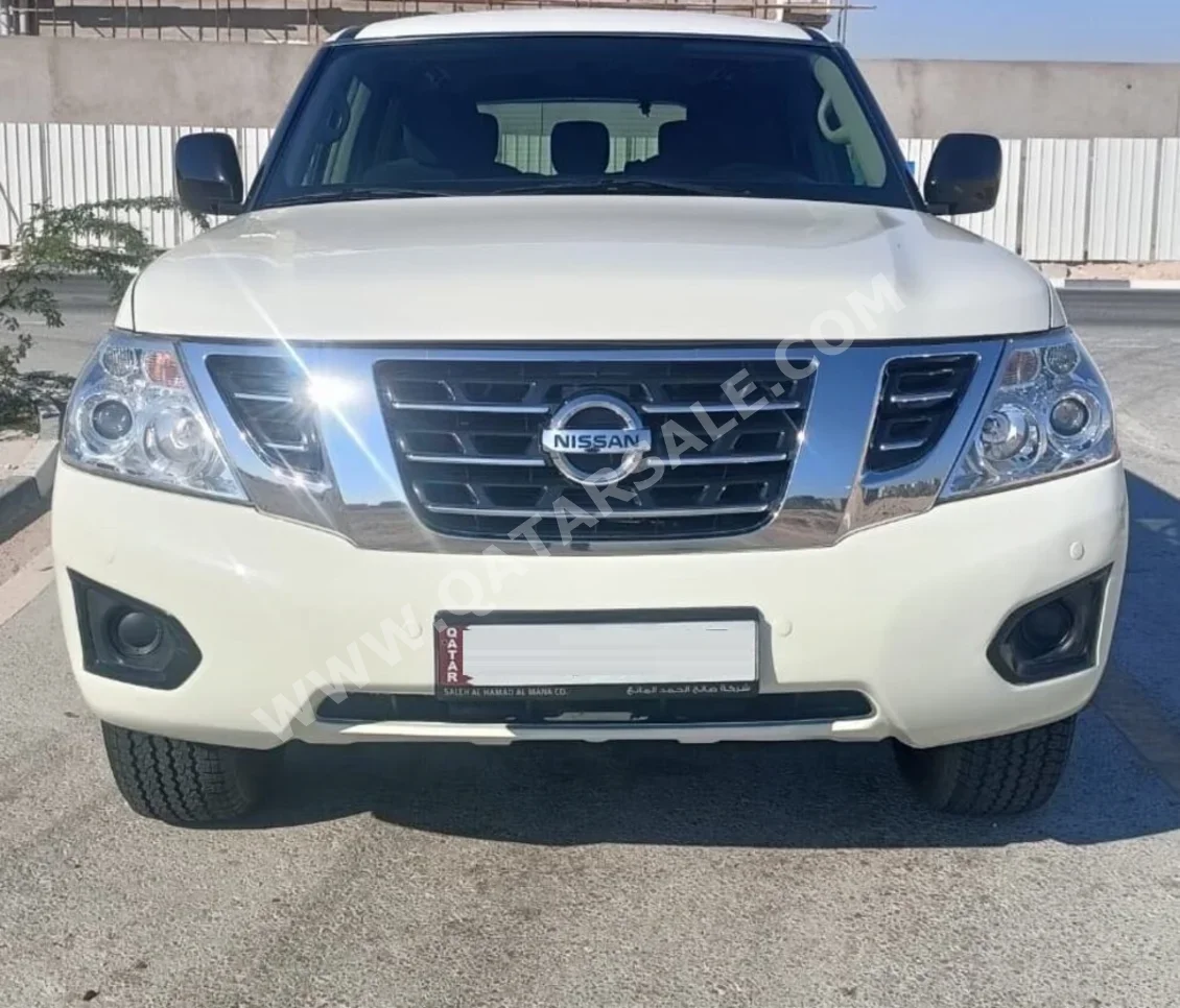 نيسان باترول اس اي 2018 اوتوماتيك 185,000 كم 6 سلندر دفع رباعي اس يو في أبيض