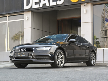 اودي  أي 7  40 تي اف اس اي  2015  اوتوماتيك  111,000 كم  4 سلندر  دفع رباعي  سيدان  بني