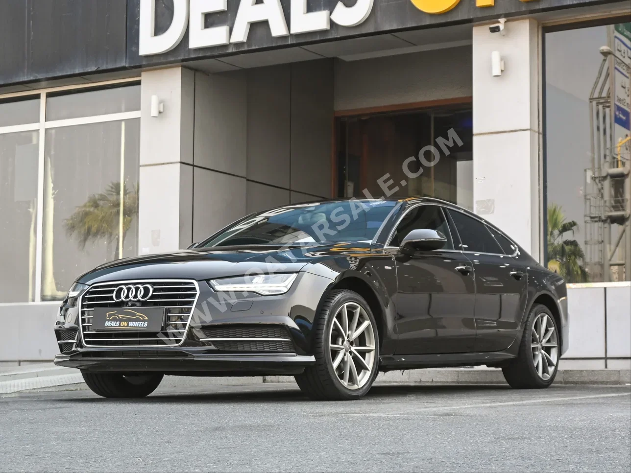 اودي  أي 7  40 تي اف اس اي  2015  اوتوماتيك  111,000 كم  4 سلندر  دفع رباعي  سيدان  بني