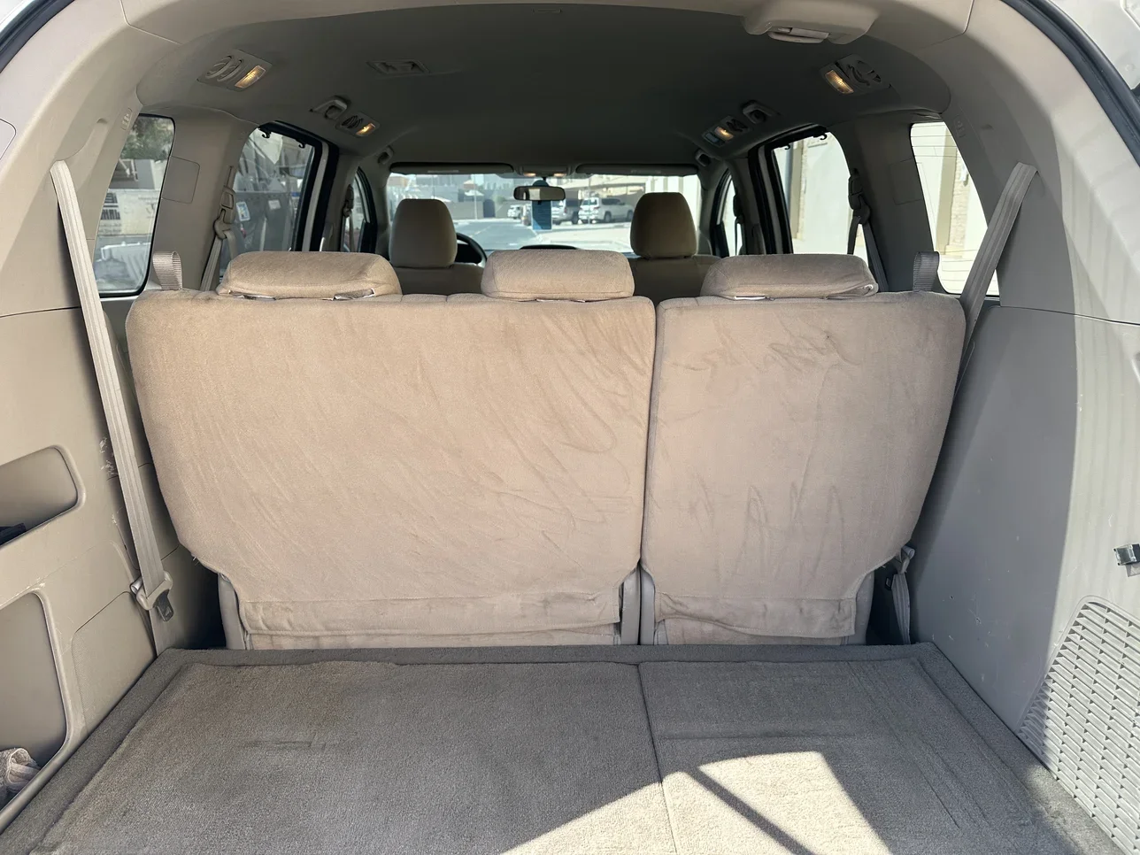 هوندا  أوديسي  2014  اوتوماتيك  100,000 كم  6 سلندر  سحب امامي  احتياجات خاصة  أبيض