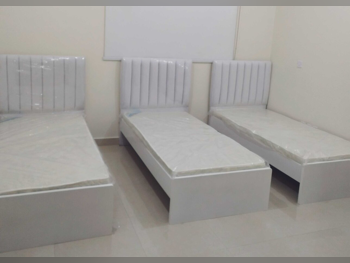 الأسّرة - فردي  - أبيض  - متضمنة المرتبة