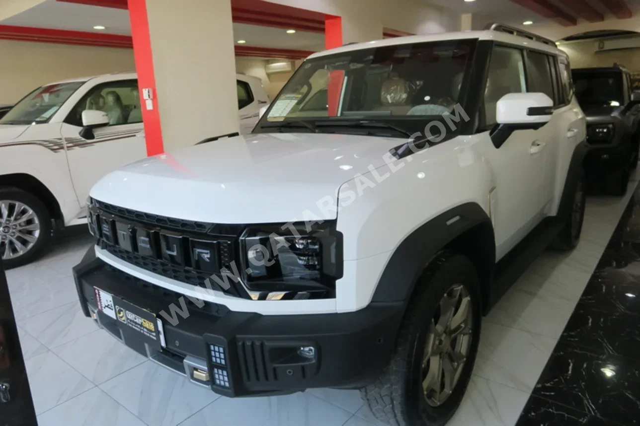 Jetour  T2  Luxury Plus  2026  Automatic  0 Km  4 Cylinder  Four Wheel Drive (4WD)  SUV  White  With Warranty