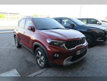 كيا  سونيت  2023  اوتوماتيك  13,000 كم  4 سلندر  سحب امامي  اس يو في  أحمر  تحت الضمان