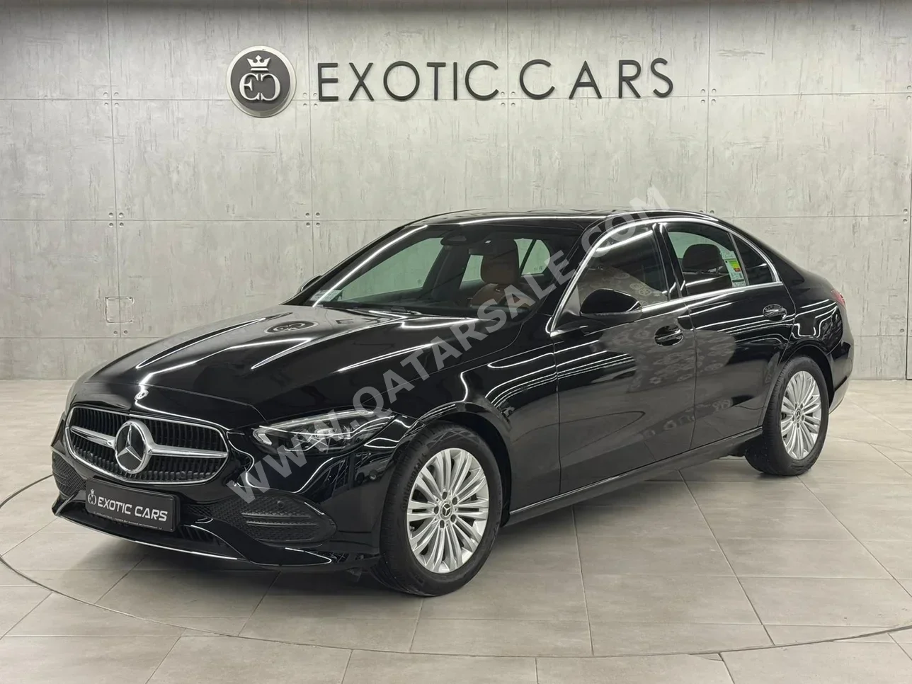 مرسيدس - بنز  سي - كلاس  200  2024  اوتوماتيك  0 كم  4 سلندر  دفع خلفي  سيدان  أسود  تحت الضمان