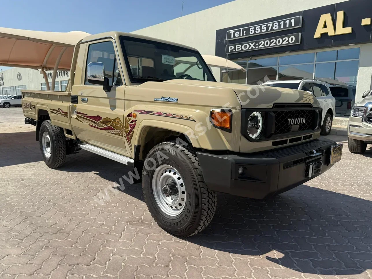 تويوتا  لاند كروزر  ال اكس  2025  اوتوماتيك  0 كم  4 سلندر  دفع رباعي  بيكب  بيج  تحت الضمان