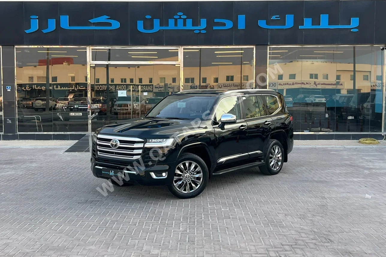 Toyota Land Cruiser VXR Twin Turbo 2023 Automatic 50,000 Km 6 Cylinder Four Wheel Drive (4WD) SUV Black With Warranty