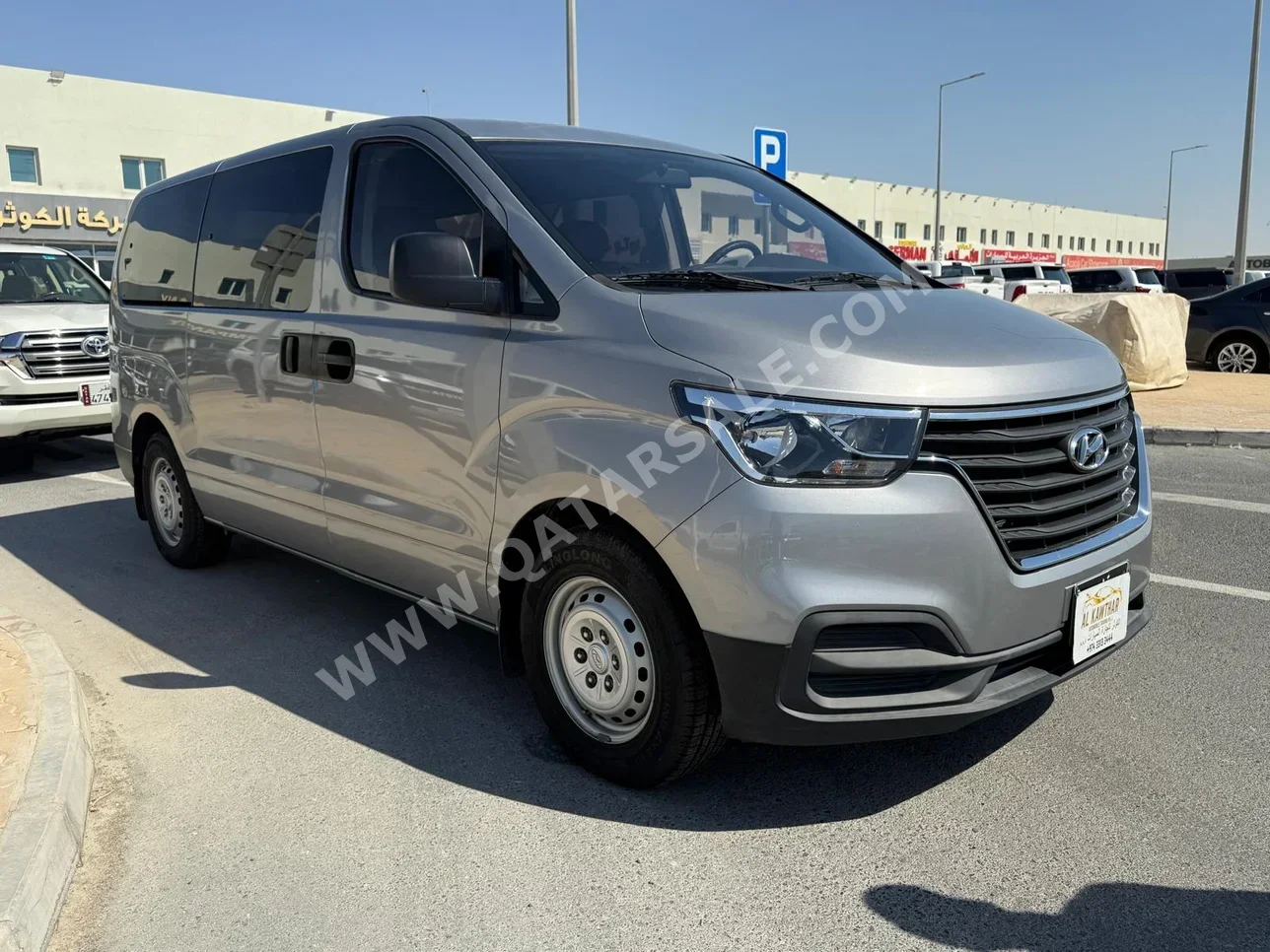 هيونداي  فان اتش وان  2020  اوتوماتيك  64,000 كم  4 سلندر  دفع خلفي  فان \ باص  فضي