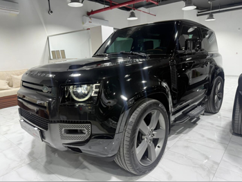 لاند روفر  ديفيندر  90  2023  اوتوماتيك  31,000 كم  6 سلندر  دفع رباعي  اس يو في  أسود  تحت الضمان