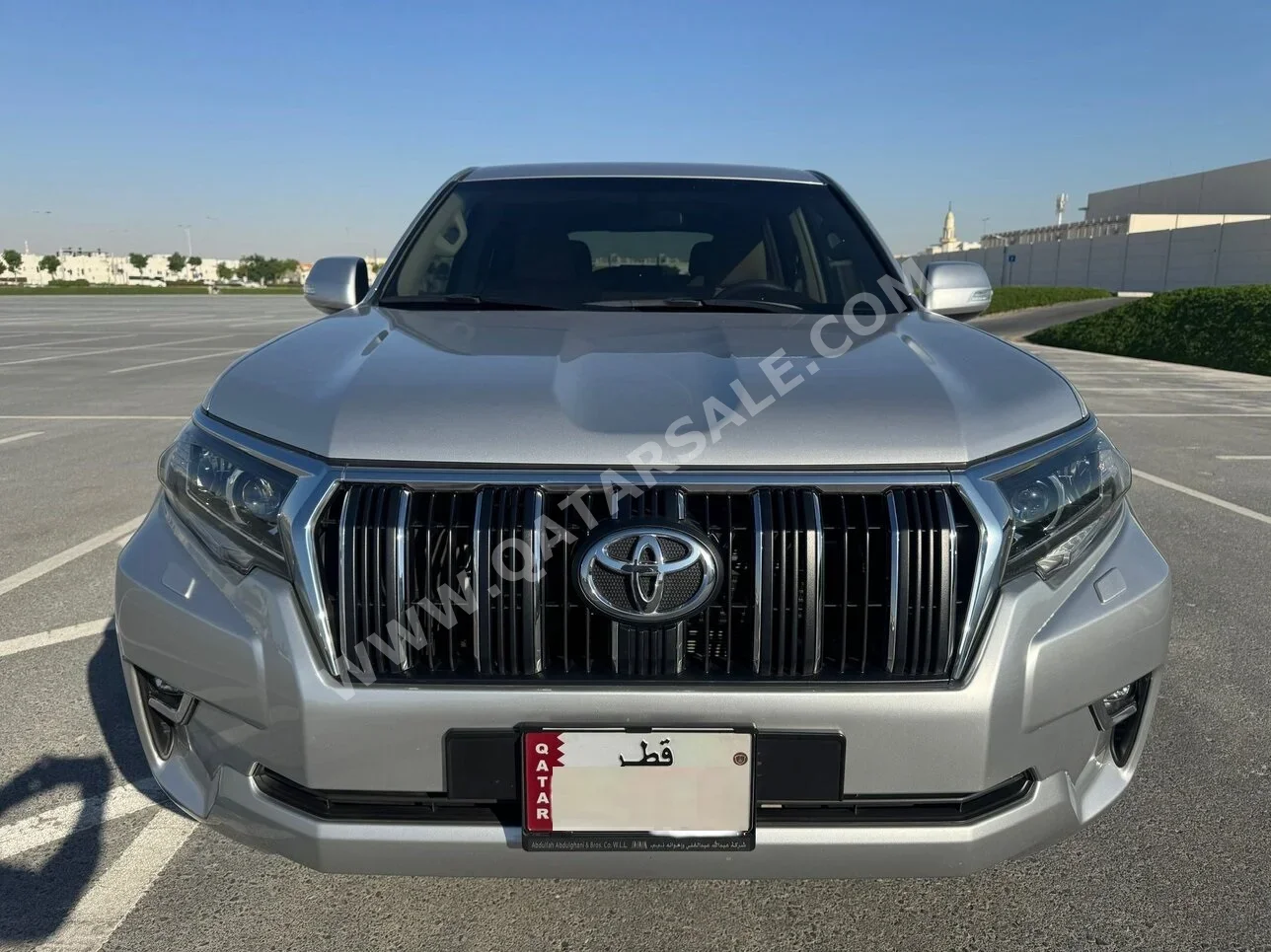 تويوتا برادو تي اكس ال 2023 اوتوماتيك 51,000 كم 6 سلندر دفع رباعي اس يو في رمادي تحت الضمان