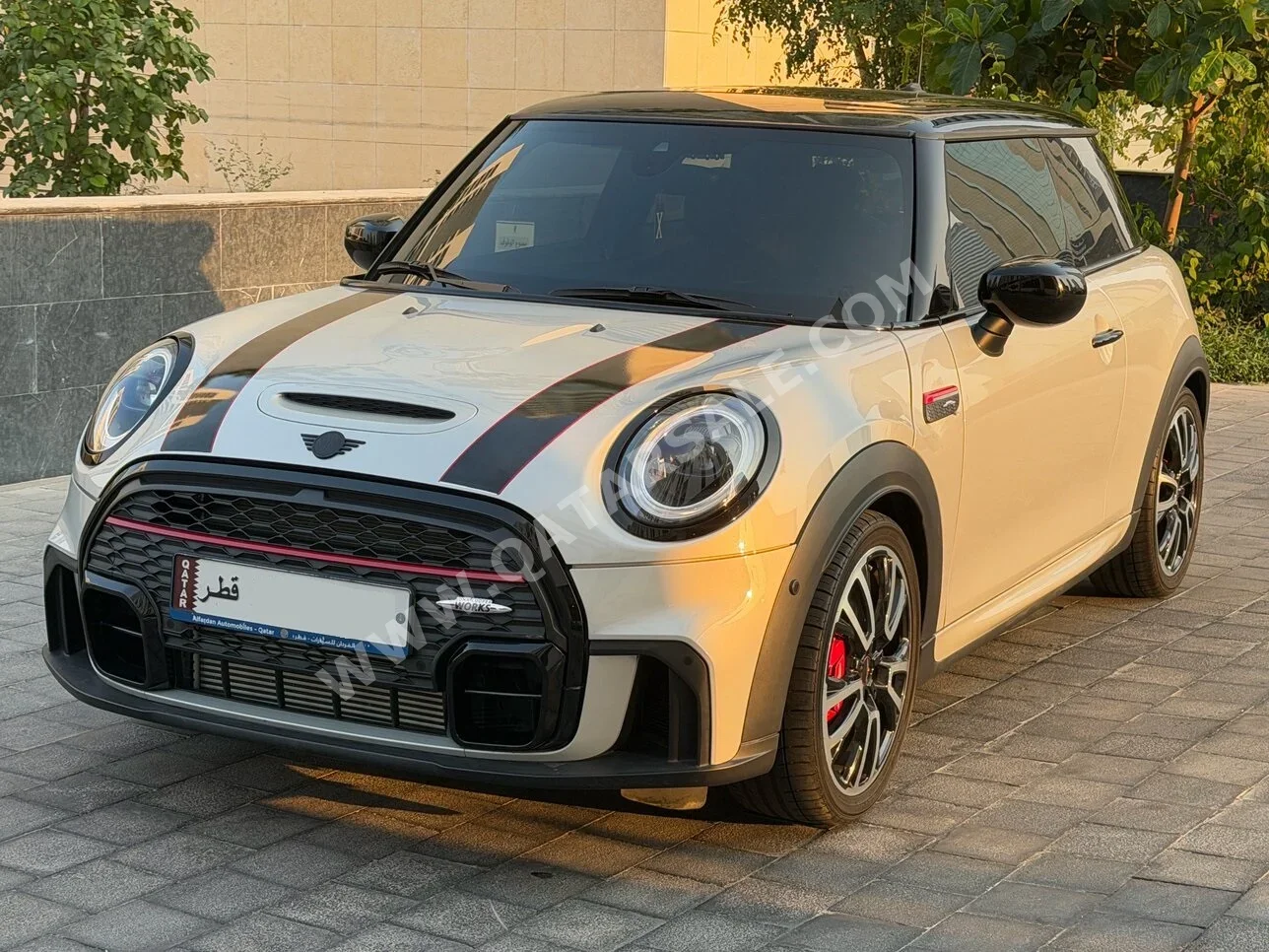 Mini Cooper JCW 2022 Automatic 36,000 Km 4 Cylinder Front Wheel Drive (FWD) Hatchback Silver With Warranty