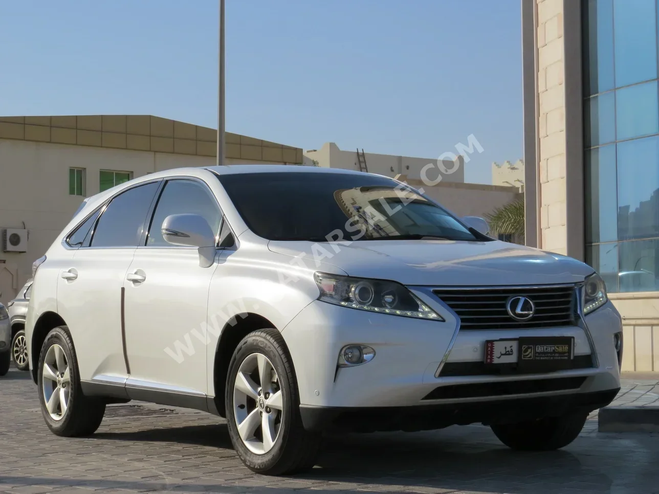 لكزس  ار اكس  350  2013  اوتوماتيك  70,000 كم  6 سلندر  دفع رباعي  اس يو في  أبيض