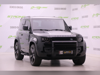 Land Rover  Defender  90 HSE  2023  Automatic  72,000 Km  6 Cylinder  Four Wheel Drive (4WD)  SUV  Black  With Warranty