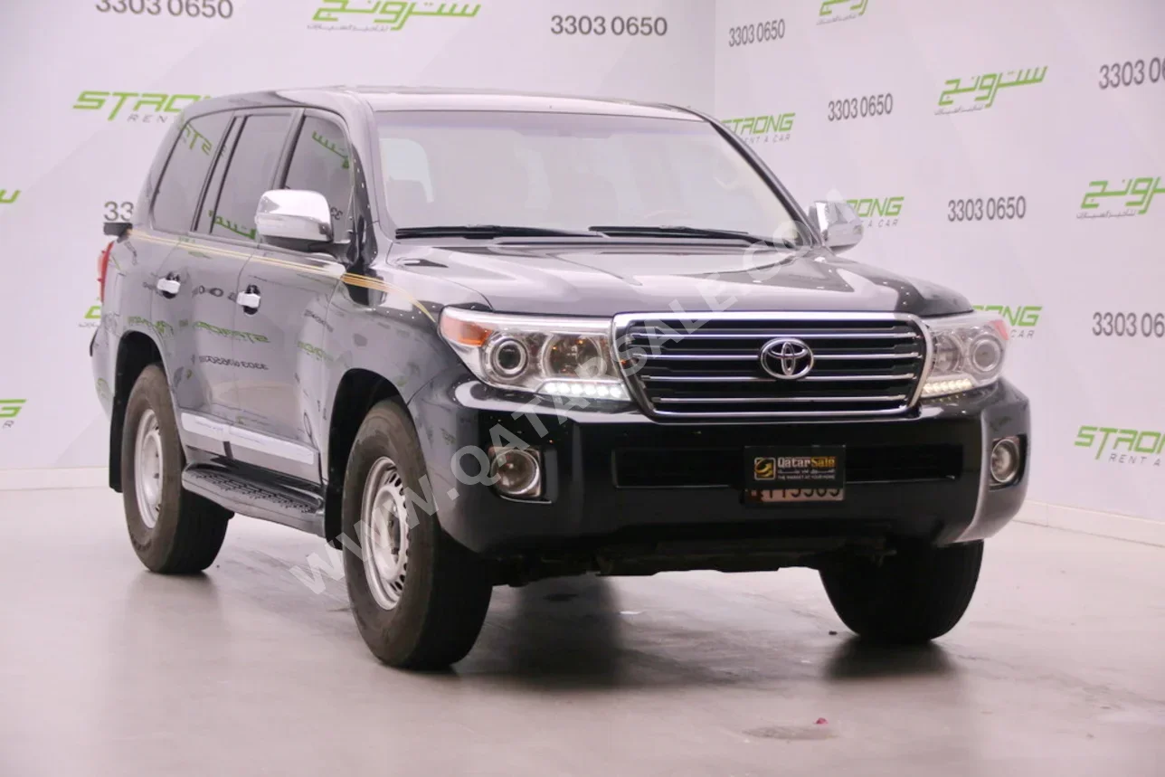 تويوتا لاند كروزر جي اكس ار 2012 اوتوماتيك 393,000 كم 8 سلندر دفع رباعي اس يو في أسود