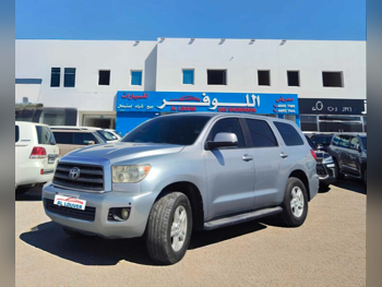 تويوتا سكويا اس ار 5 2015 اوتوماتيك 390,000 كم 8 سلندر دفع رباعي اس يو في فضي