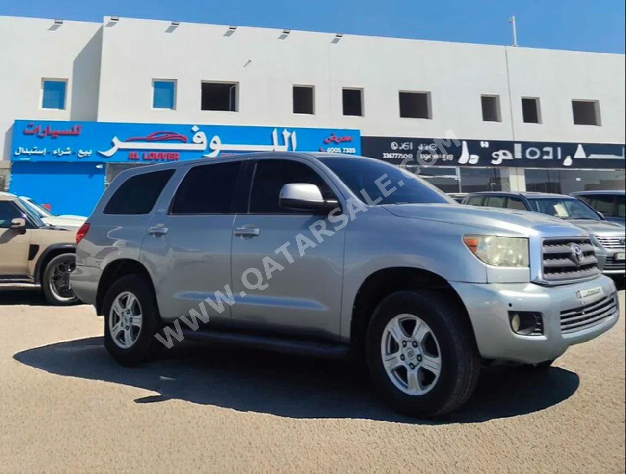 تويوتا سكويا 2015 اوتوماتيك 390,000 كم 8 سلندر دفع رباعي اس يو في فضي
