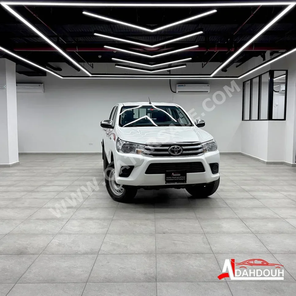 Toyota Hilux 2022 Automatic 181,000 Km 4 Cylinder Four Wheel Drive (4WD) Pick Up White