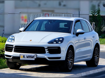 Porsche  Cayenne  2019  Automatic  21,000 Km  6 Cylinder  Four Wheel Drive (4WD)  SUV  White