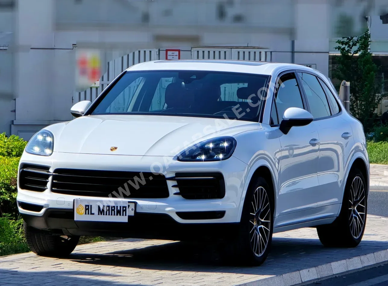 Porsche  Cayenne  2019  Automatic  21,000 Km  6 Cylinder  Four Wheel Drive (4WD)  SUV  White