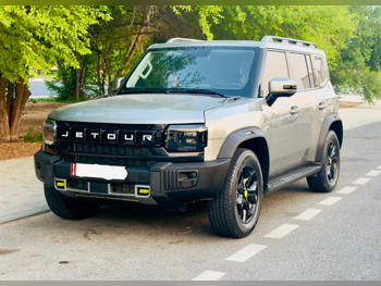 جيتور تي 2 2024 اوتوماتيك 70,000 كم 5 سلندر دفع رباعي اس يو في رمادي تحت الضمان