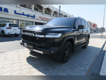 Toyota  Land Cruiser  GR Sport Twin Turbo  2023  Automatic  63,000 Km  6 Cylinder  Four Wheel Drive (4WD)  SUV  Black  With Warranty