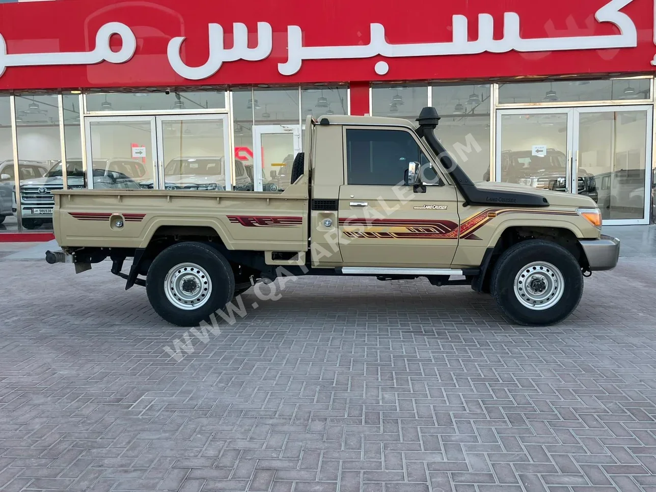 Toyota  Land Cruiser  LX  2023  Manual  137,000 Km  6 Cylinder  Four Wheel Drive (4WD)  Pick Up  Beige