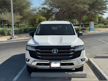 Toyota  Land Cruiser  SUV 4x4  White  2025