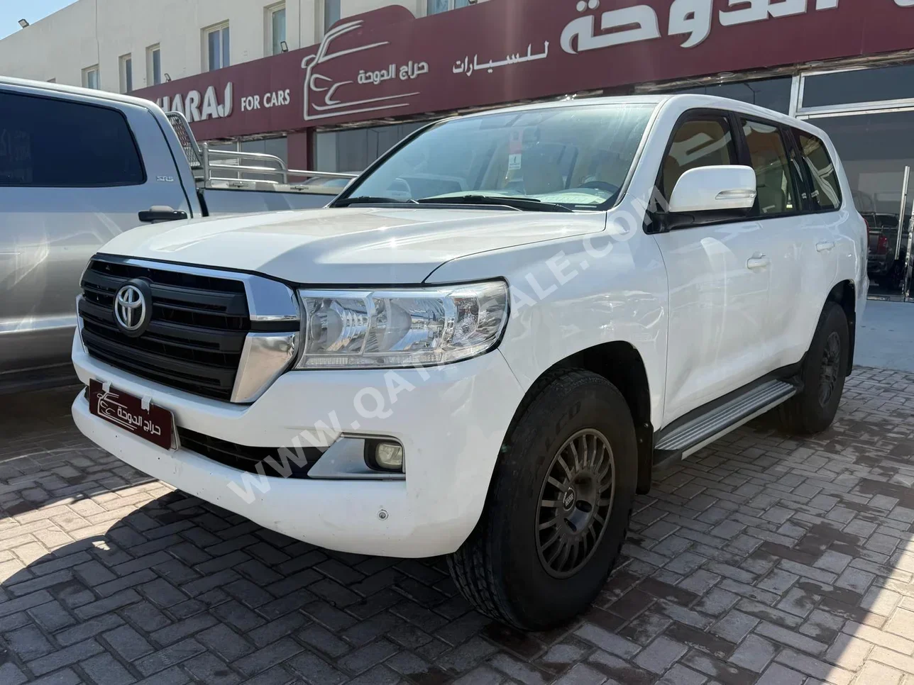 Toyota  Land Cruiser  GX  2017  Automatic  247,100 Km  6 Cylinder  Four Wheel Drive (4WD)  SUV  White