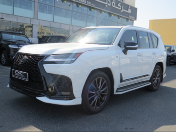 Lexus  LX  600 F Sport  2025  Automatic  4,000 Km  6 Cylinder  Four Wheel Drive (4WD)  SUV  White  With Warranty