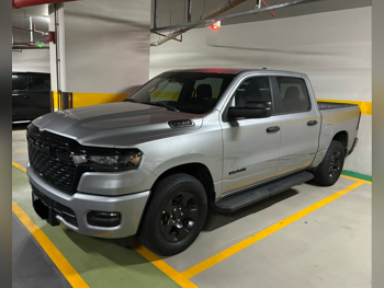 Dodge Ram 1500 2025 Automatic 6,500 Km 6 Cylinder Four Wheel Drive (4WD) Pick Up Silver With Warranty