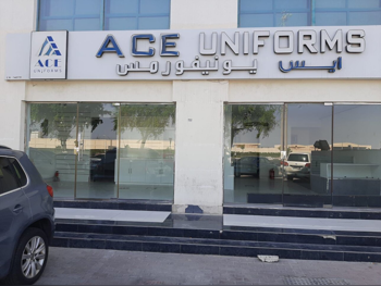 Commercial Shops - Not Furnished  - Doha  For Rent  - Old Airport