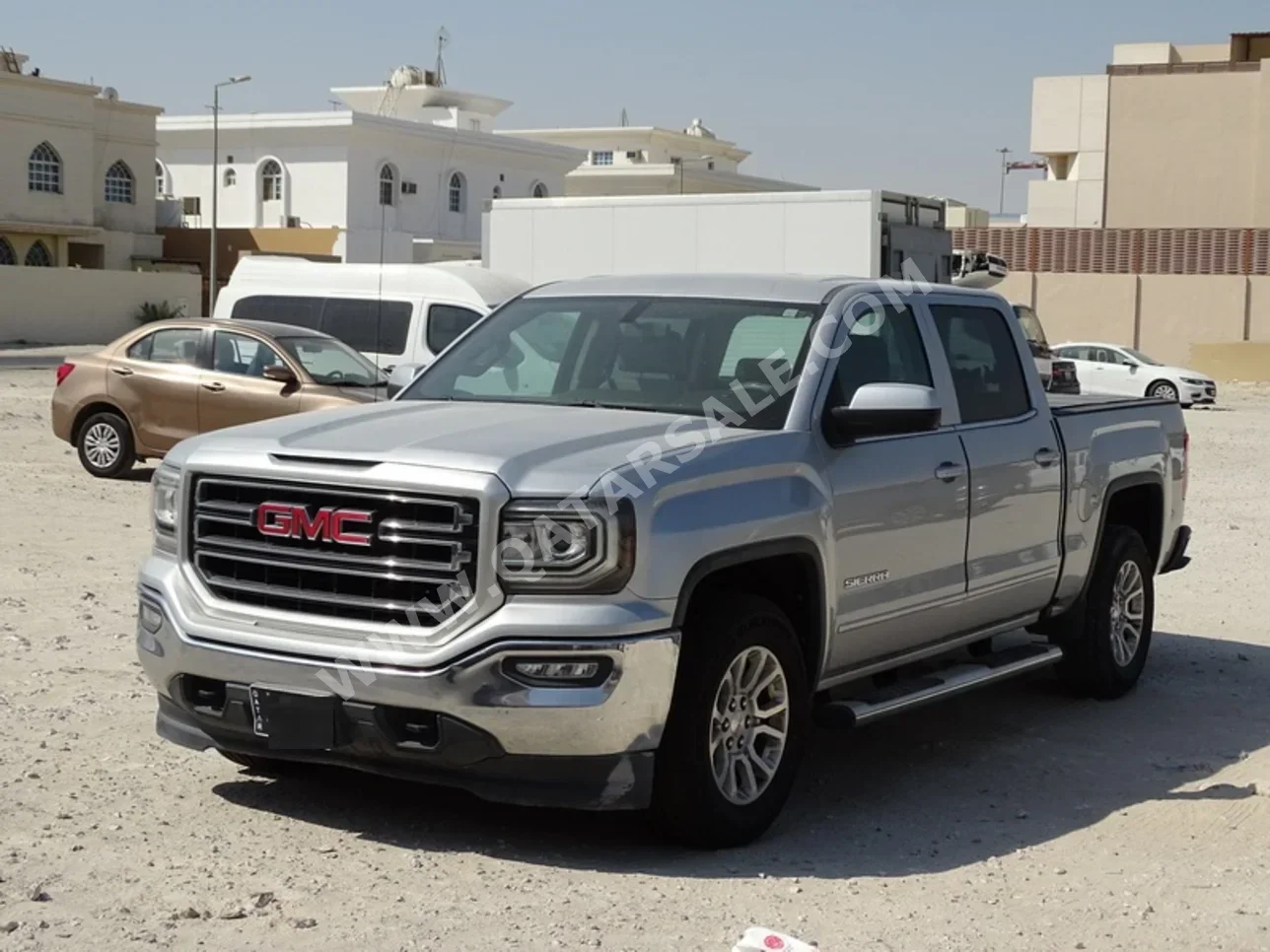 GMC  Sierra  1500  2018  Automatic  257,000 Km  8 Cylinder  Four Wheel Drive (4WD)  Pick Up  Silver