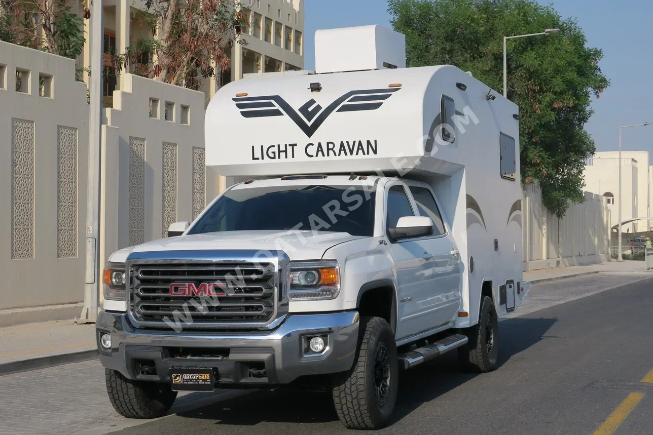 كرفان - لايت كرفان - 2024 - أبيض -صنع في قطر