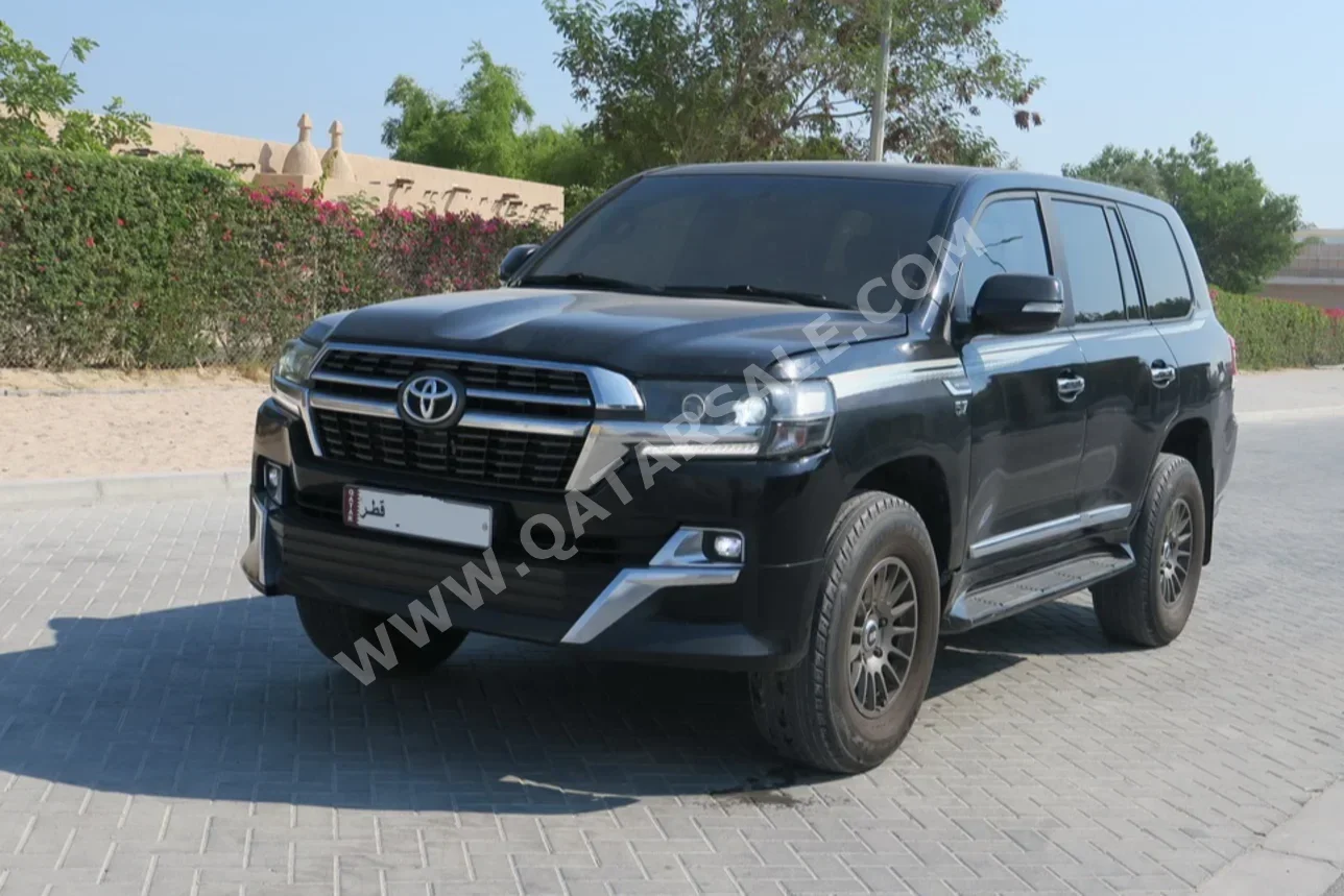 Toyota  Land Cruiser  GXR  2009  Automatic  480,000 Km  8 Cylinder  Four Wheel Drive (4WD)  SUV  Black