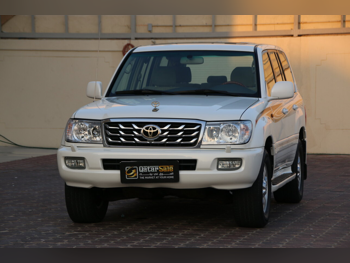 تويوتا لاند كروزر جي اكس ار - لمتيد 2007 اوتوماتيك 200,000 كم 6 سلندر دفع رباعي اس يو في أبيض