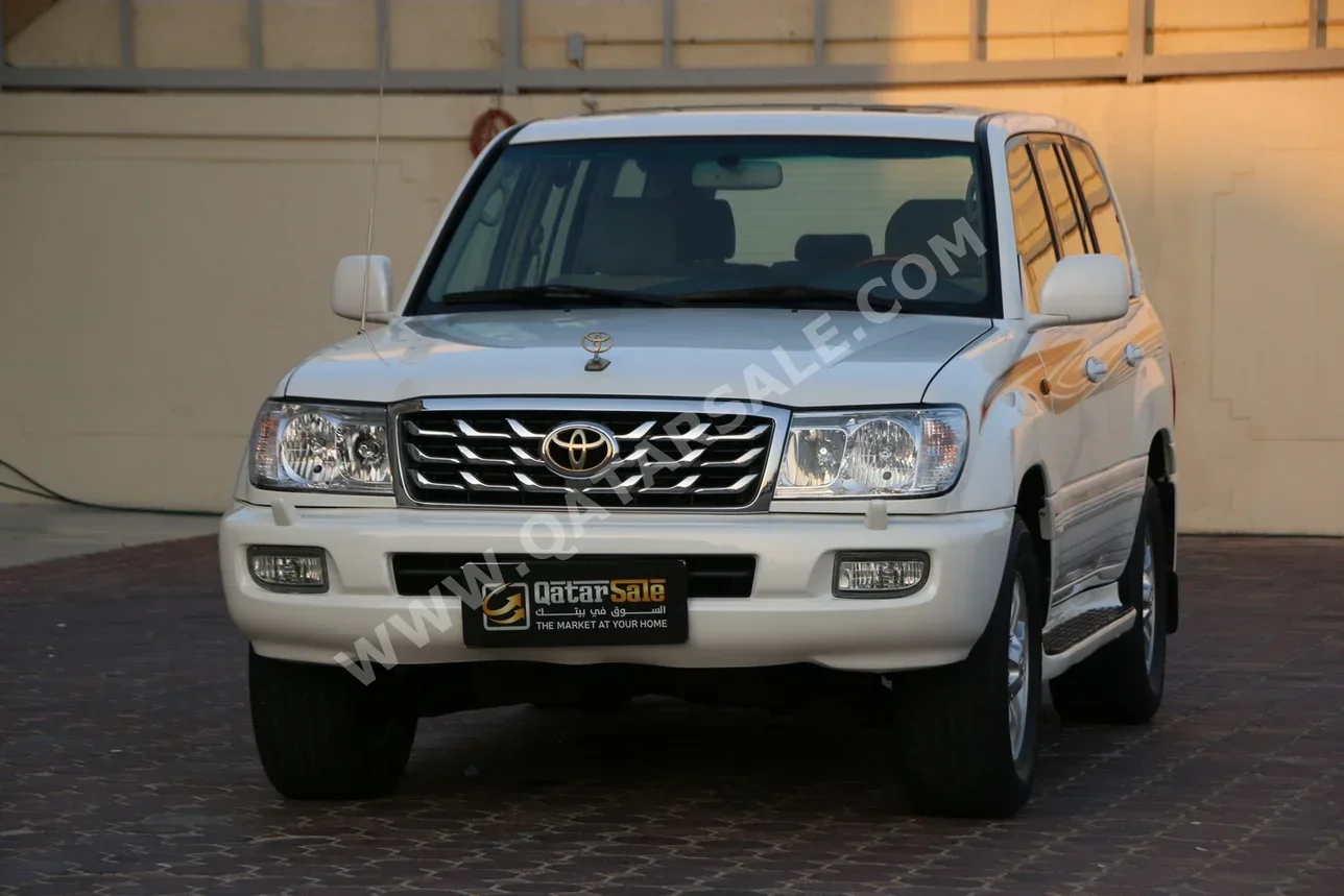 Toyota  Land Cruiser  GXR - Limited  2007  Automatic  200,000 Km  6 Cylinder  Four Wheel Drive (4WD)  SUV  White