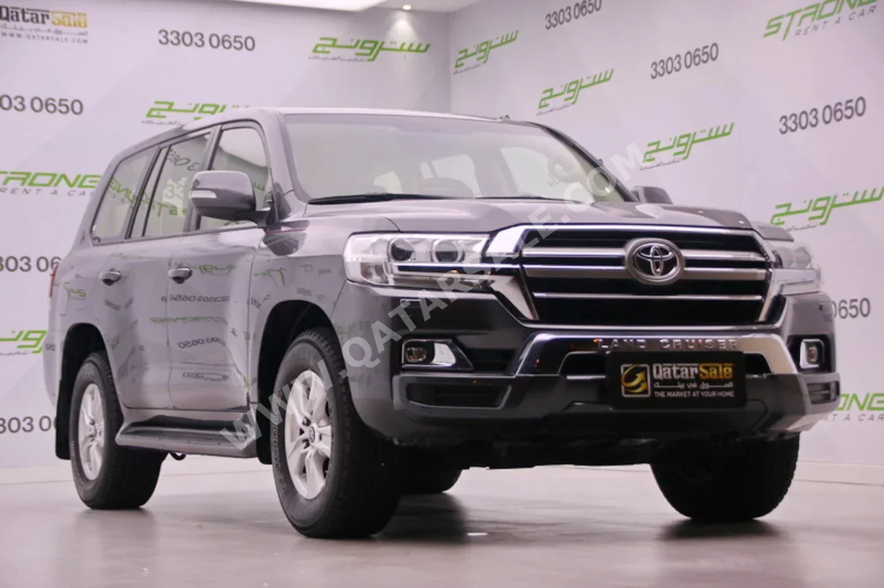 Toyota  Land Cruiser  GXR  2019  Automatic  170,000 Km  6 Cylinder  Four Wheel Drive (4WD)  SUV  Gray