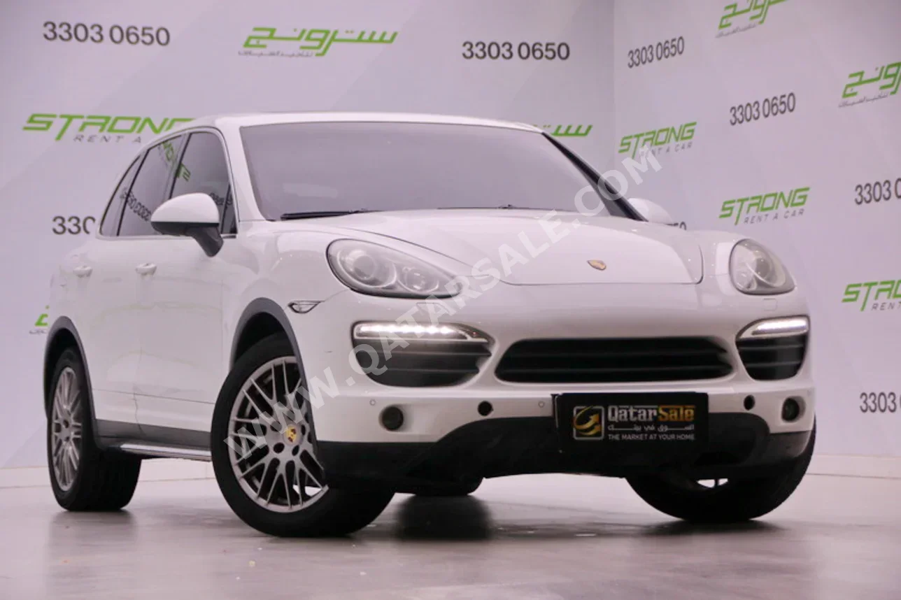 Porsche  Cayenne  S  2012  Automatic  135,000 Km  8 Cylinder  Four Wheel Drive (4WD)  SUV  White