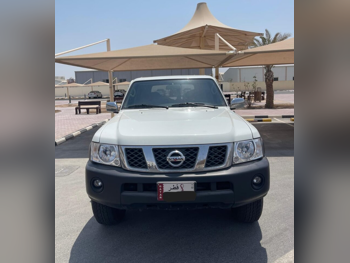 Nissan  Patrol  Safari  2022  Automatic  10,000 Km  6 Cylinder  Four Wheel Drive (4WD)  SUV  White