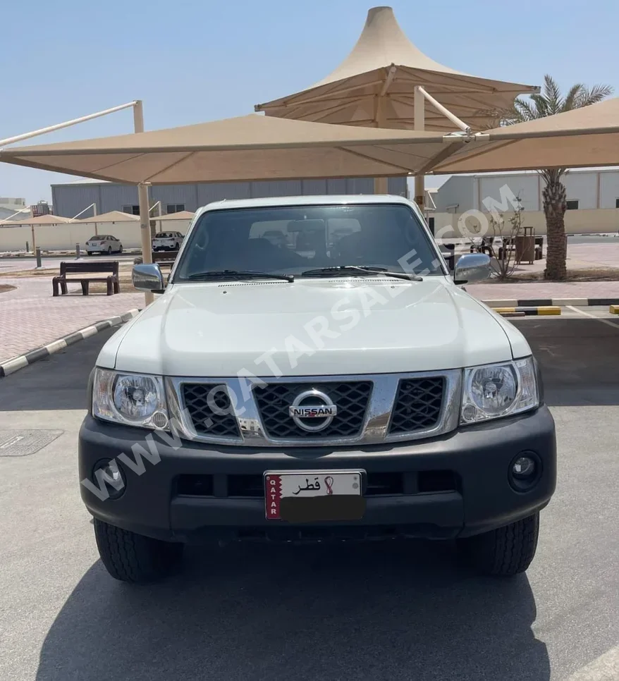 Nissan Patrol Safari 2022 Automatic 10,000 Km 6 Cylinder Four Wheel Drive (4WD) SUV White