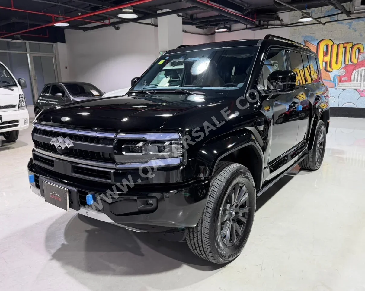 بي واي دي  ليوبيرد 5  الترا 5  2025  اوتوماتيك  0 كم  4 سلندر  دفع رباعي  اس يو في  أسود