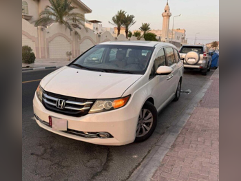 Honda  Odyssey  Touring  2015  Automatic  150,000 Km  6 Cylinder  Front Wheel Drive (FWD)  Van / Bus  White
