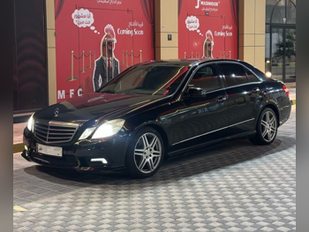 Mercedes-Benz  300 SE  2012  Automatic  200,000 Km  6 Cylinder  Rear Wheel Drive (RWD)  SUV  Black