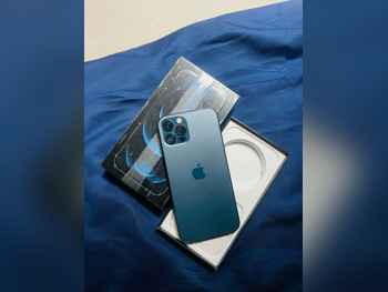 هواتف نقالة ابل  - ايفون 12  - برو  - أزرق  - 128 جيجابايت