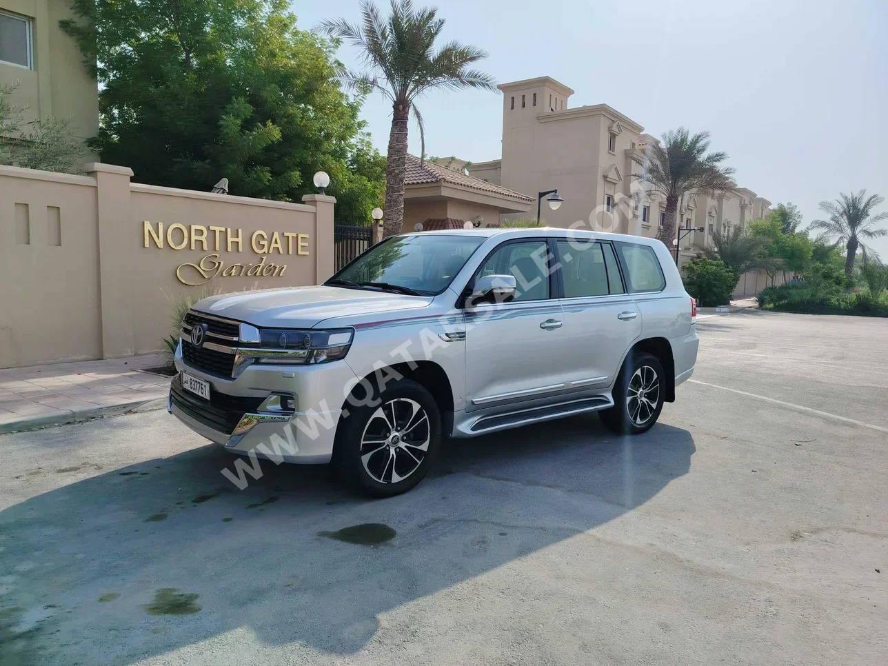 تويوتا لاند كروزر جي اكس ار 2021 اوتوماتيك 319,000 كم 8 سلندر دفع رباعي اس يو في فضي